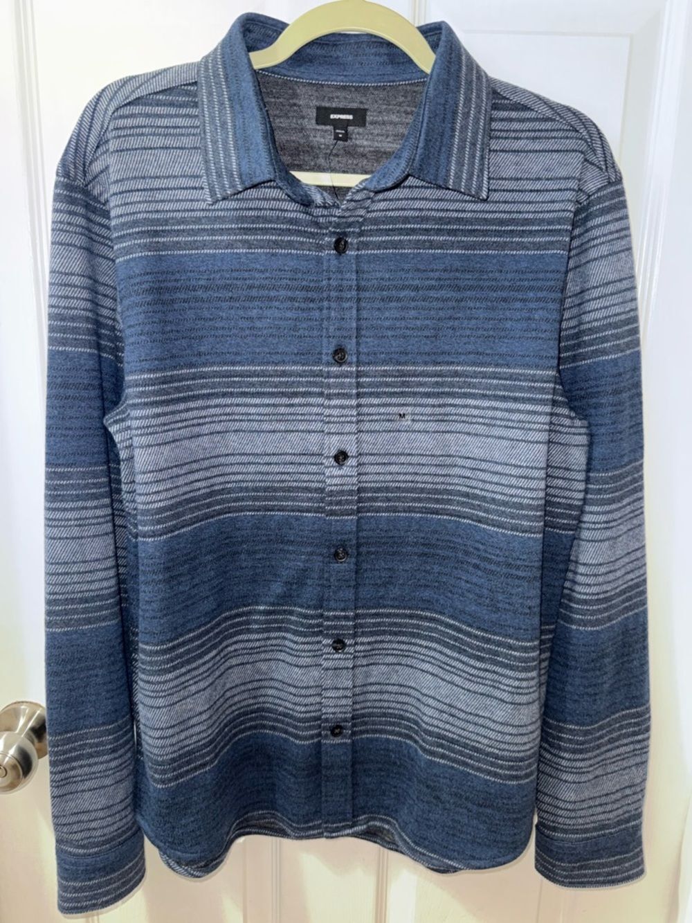 NWT Express Long Sleeve Blue & Gray Striped Sweater Button-Down Flannel Size M